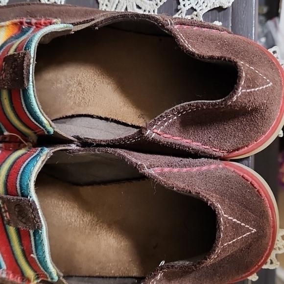 ariat Cruiser slip on serape size 5 - Picture 5 of 8